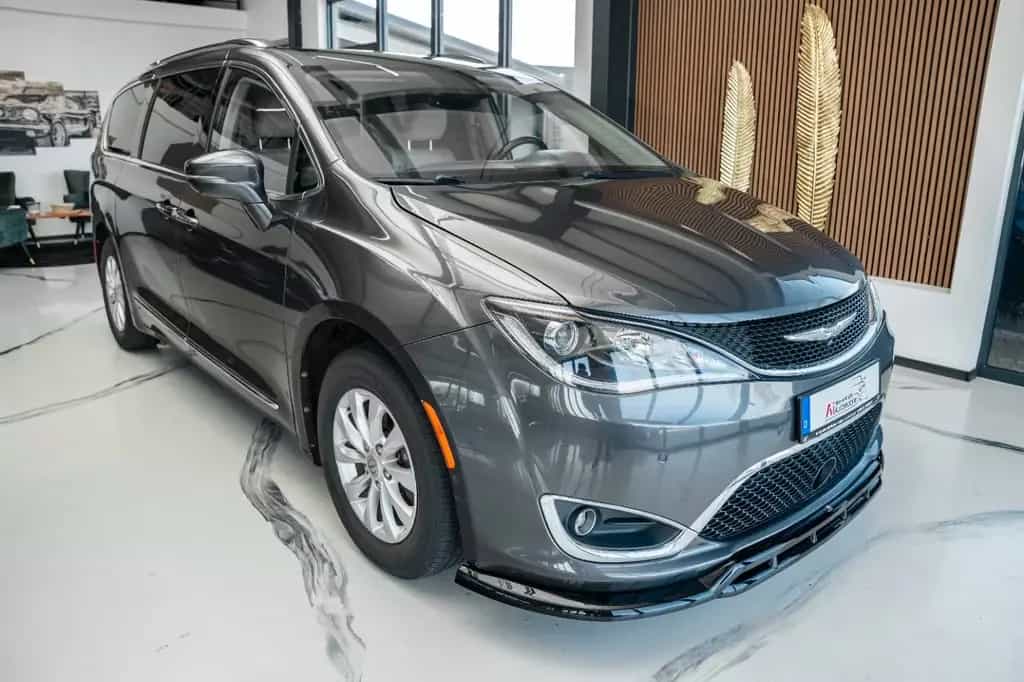 Chrysler Pacifica 3,6  TOURING L PLUS 6 SITZE LEDER ACC 07/2018-photo-2