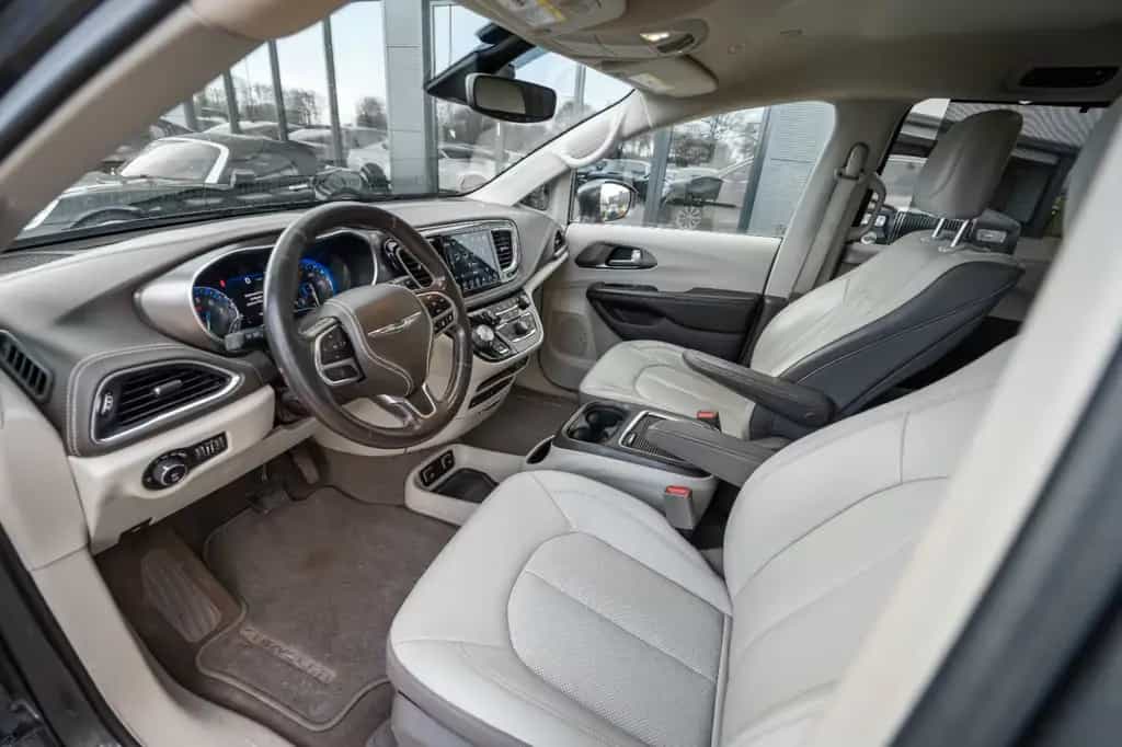 Chrysler Pacifica 3,6  TOURING L PLUS 6 SITZE LEDER ACC 07/2018-photo-23