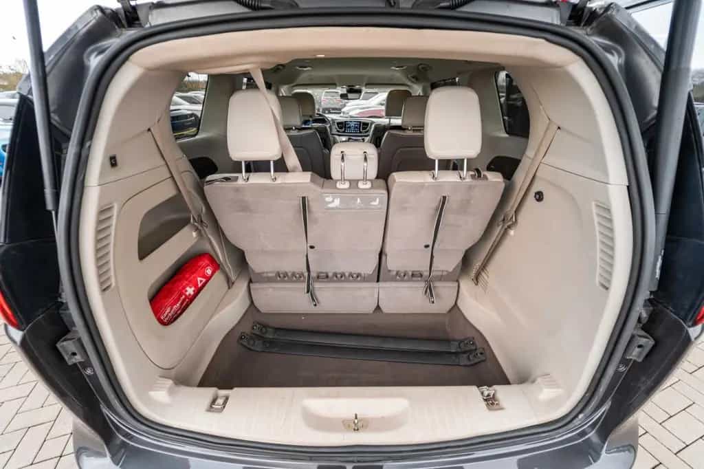 Chrysler Pacifica 3,6  TOURING L PLUS 6 SITZE LEDER ACC 07/2018-photo-30
