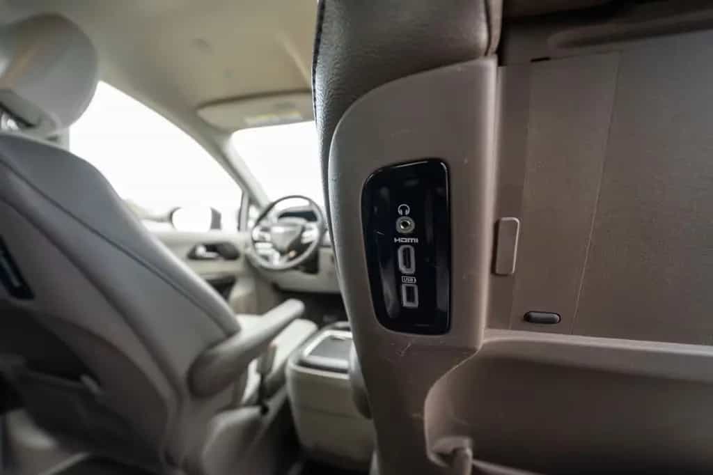 Chrysler Pacifica 3,6  TOURING L PLUS 6 SITZE LEDER ACC 07/2018-photo-35