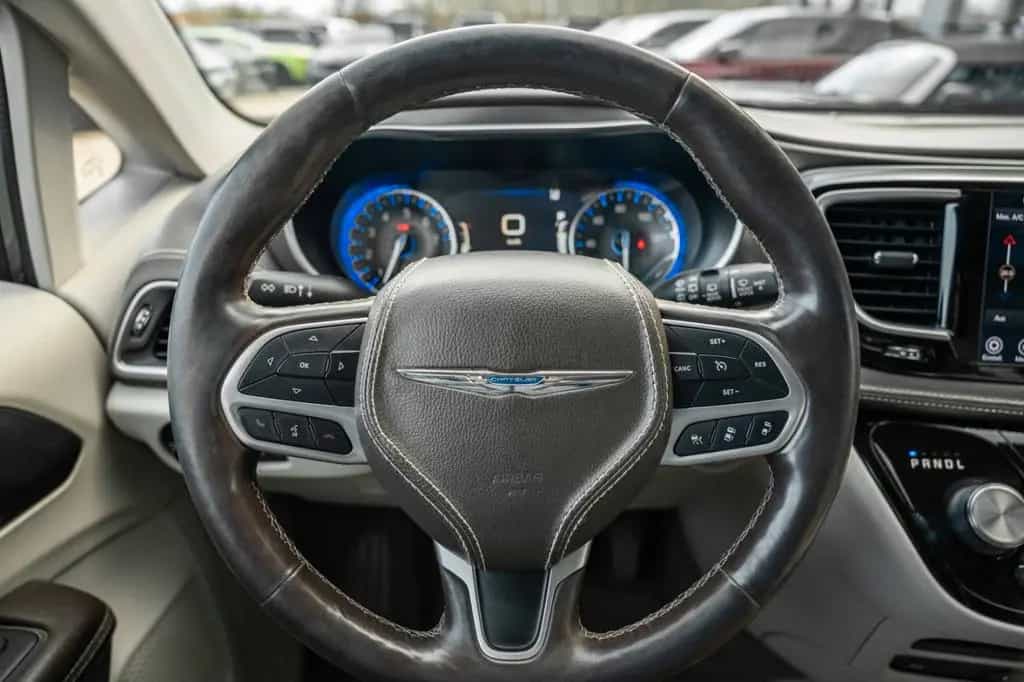 Chrysler Pacifica 3,6  TOURING L PLUS 6 SITZE LEDER ACC 07/2018-photo-46