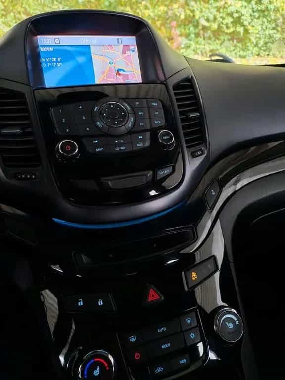 Chevrolet Orlando ,Familienauto mit 7 Sitzen 02/2012-photo-1