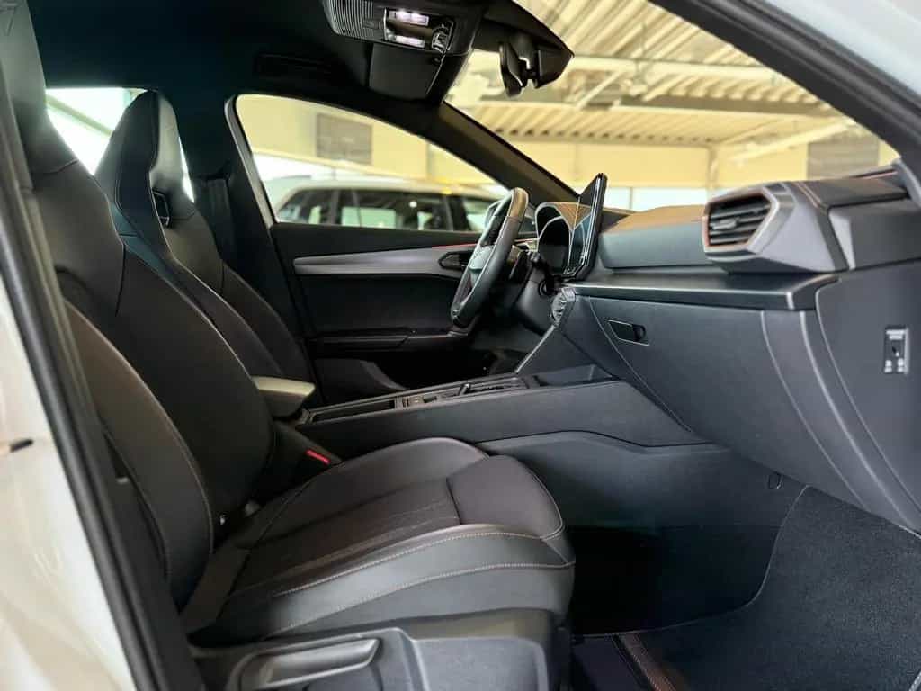Cupra Formentor VZ 4Drive/NAVI/TEMPOMAT/KAMERA 02/2024-photo-9