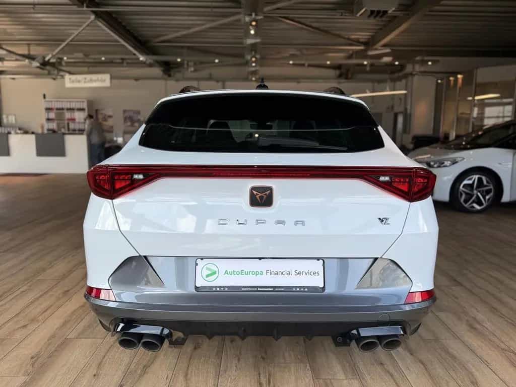 Cupra Formentor VZ 4Drive/NAVI/TEMPOMAT/KAMERA 02/2024-photo-4