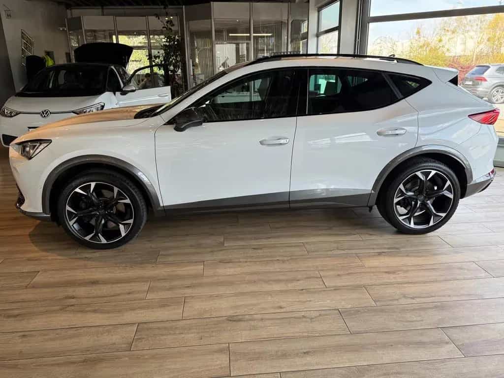 Cupra Formentor VZ 4Drive/NAVI/TEMPOMAT/KAMERA 02/2024-photo-6