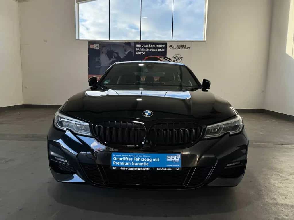 BMW 3 Series 330 d xDrive M Sport LEDER+NAVI+KAMERA+HARMANCAR 02/2020-photo-2