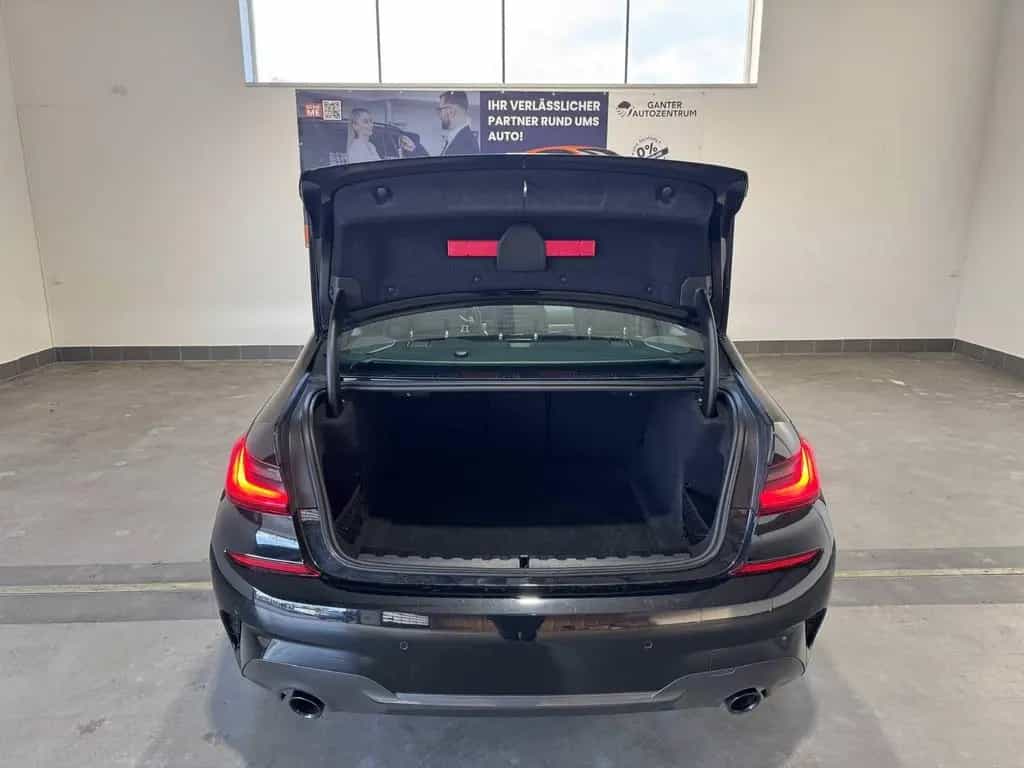BMW 3 Series 330 d xDrive M Sport LEDER+NAVI+KAMERA+HARMANCAR 02/2020-photo-28