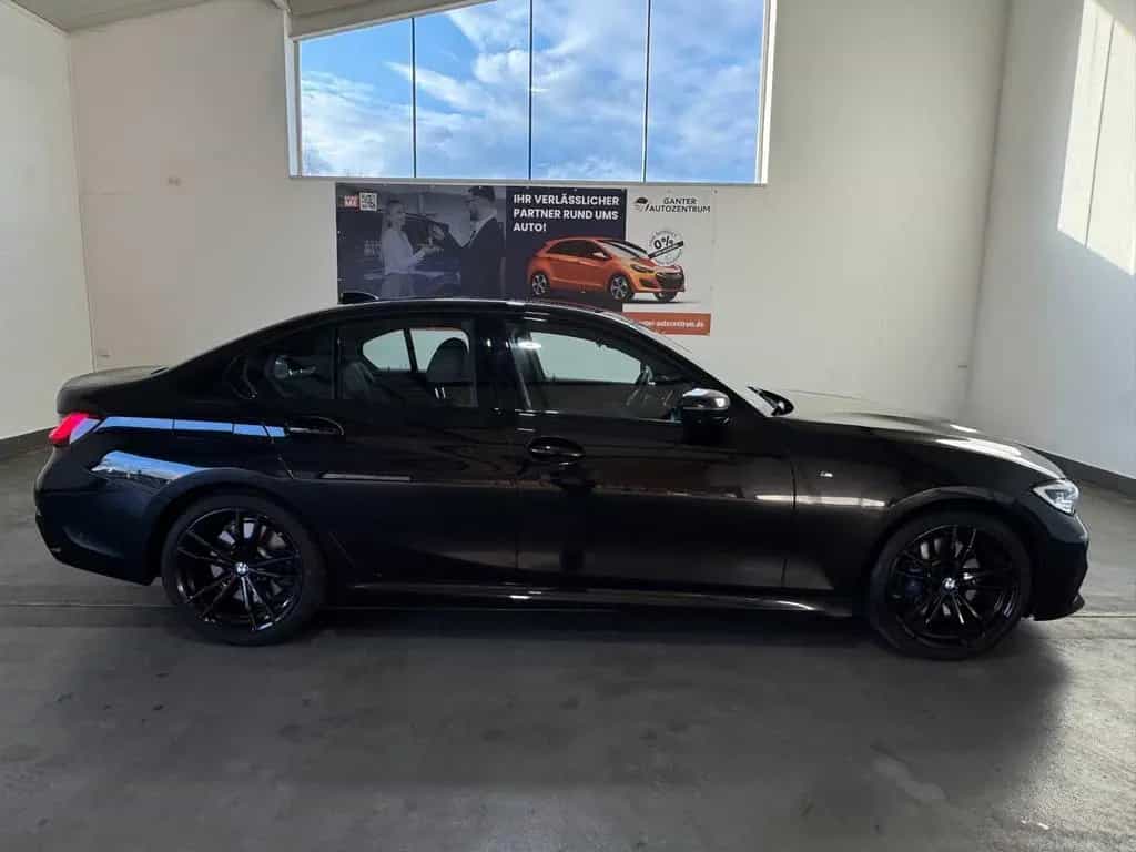 BMW 3 Series 330 d xDrive M Sport LEDER+NAVI+KAMERA+HARMANCAR 02/2020-photo-5