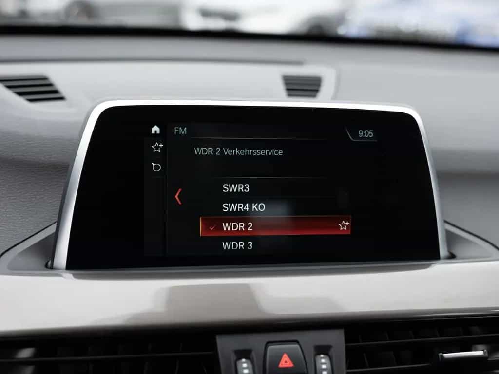 BMW X1 sDrive 18i X-Line LED NAVI SHZ PDC KLIMA 12/2018-photo-16