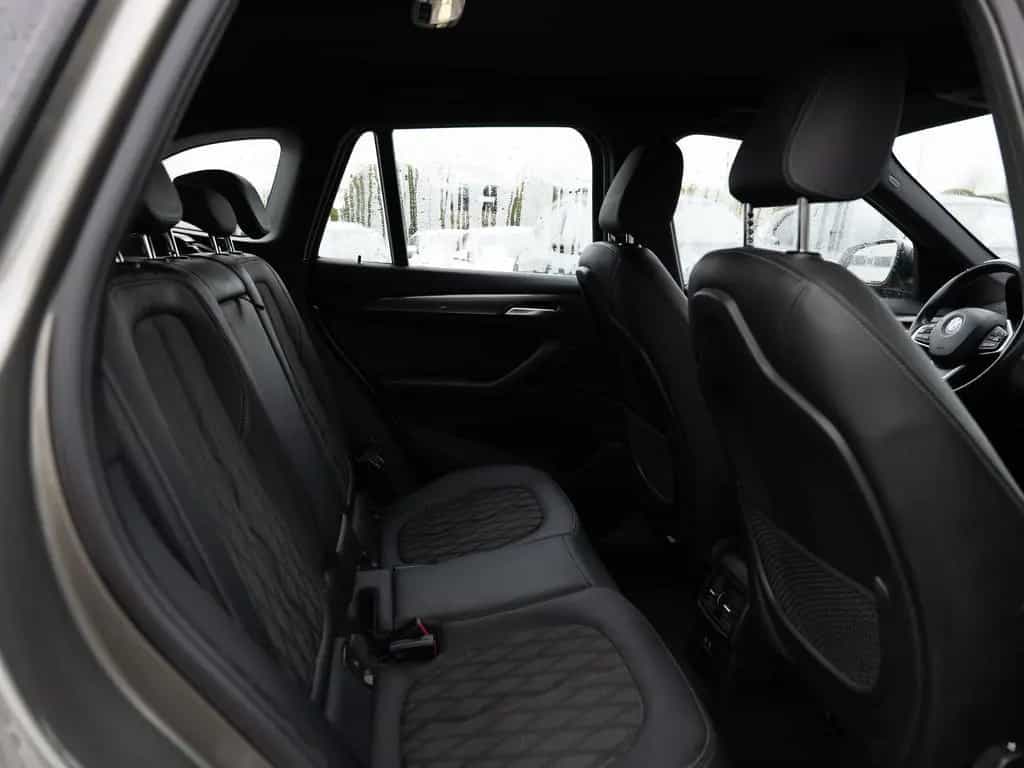 BMW X1 sDrive 18i X-Line LED NAVI SHZ PDC KLIMA 12/2018-photo-9