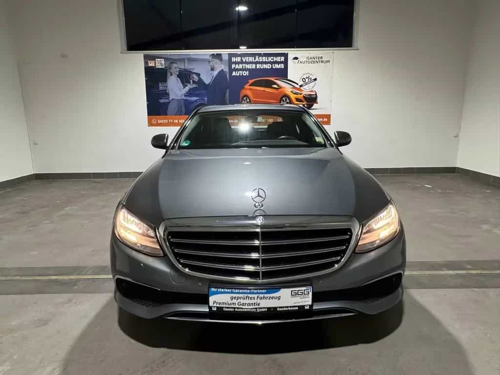Mercedes-Benz E-Class 200 E Limousine 2.0 CGI NAVI+KAMERA+LEDER 07/2016-photo-2