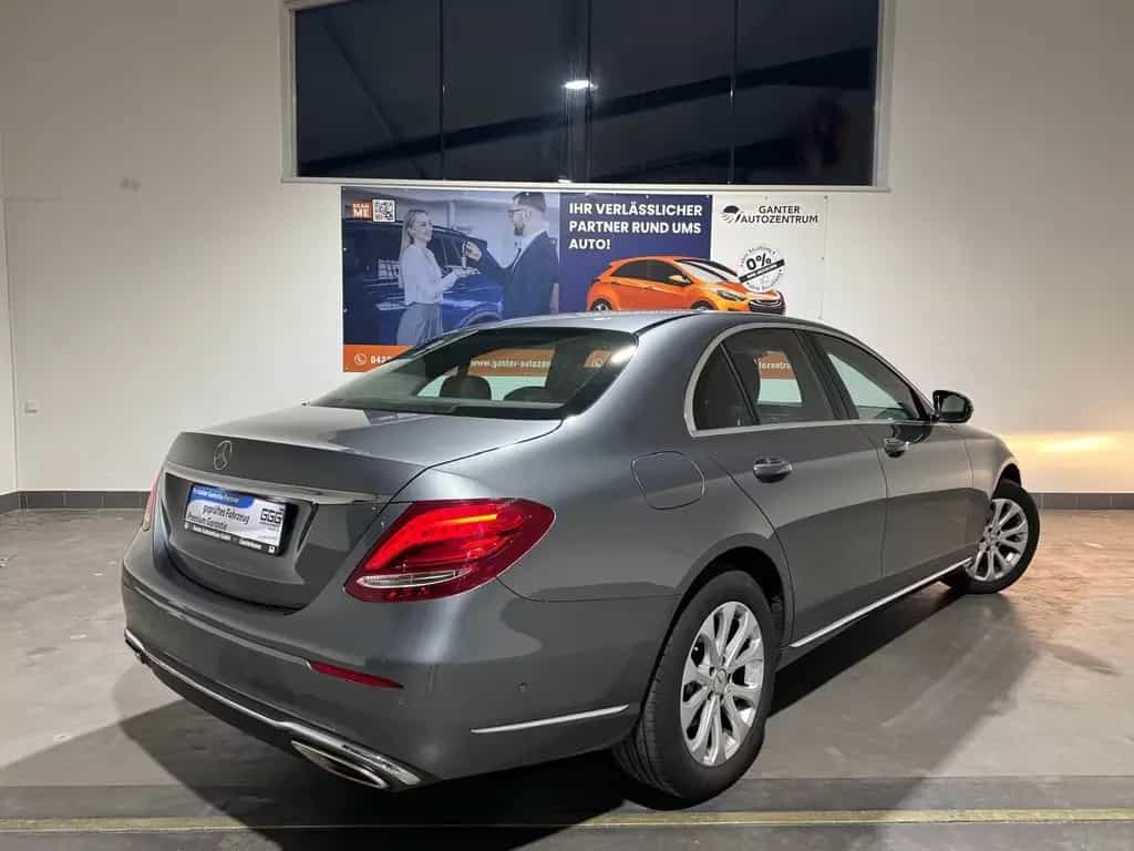 Mercedes-Benz E-Class 200 E Limousine 2.0 CGI NAVI+KAMERA+LEDER 07/2016-photo-3