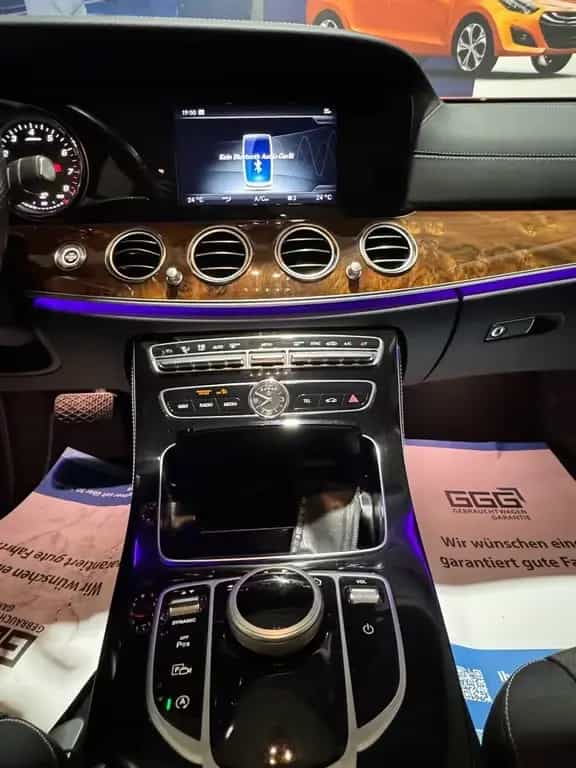 Mercedes-Benz E-Class 200 E Limousine 2.0 CGI NAVI+KAMERA+LEDER 07/2016-photo-8