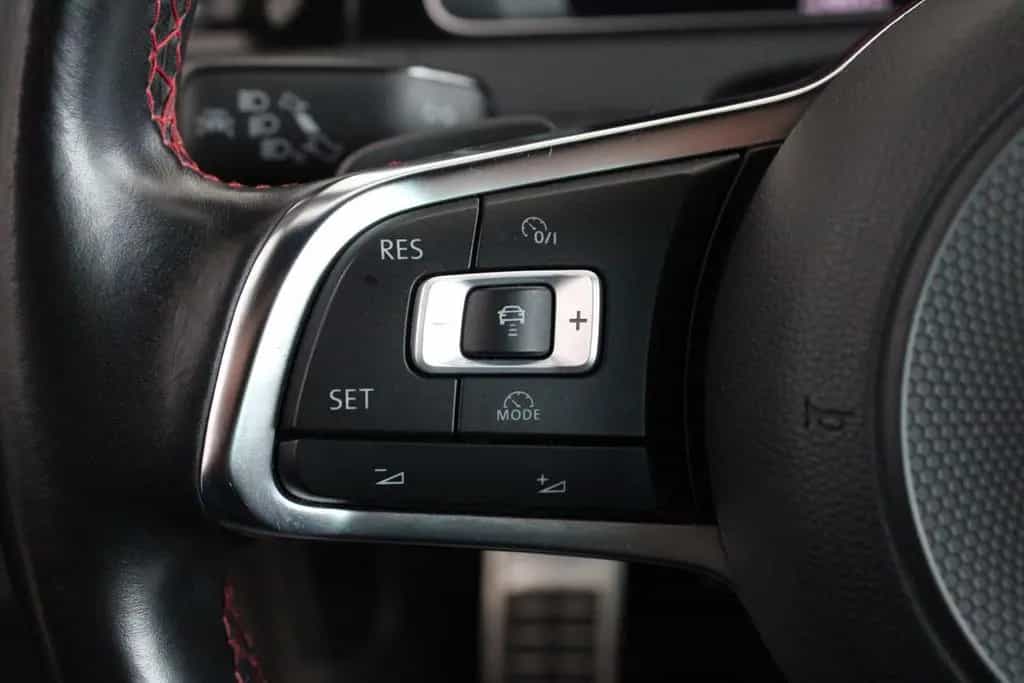 Volkswagen Golf VII GTI BMT STANDHEIZUNG 05/2017-photo-16