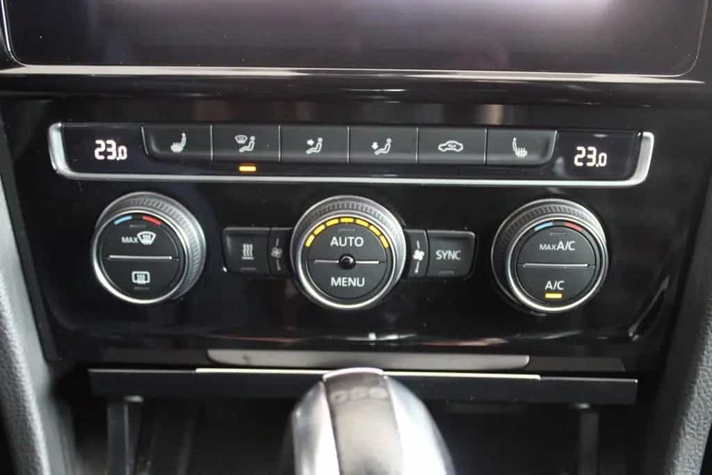 Volkswagen Golf VII GTI BMT STANDHEIZUNG 05/2017-photo-21