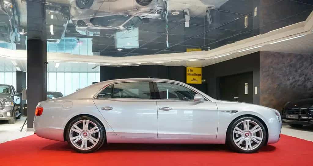 Bentley Flying Spur Mulliner v8 ACC Massage FondEntertai 03/2015-photo-10