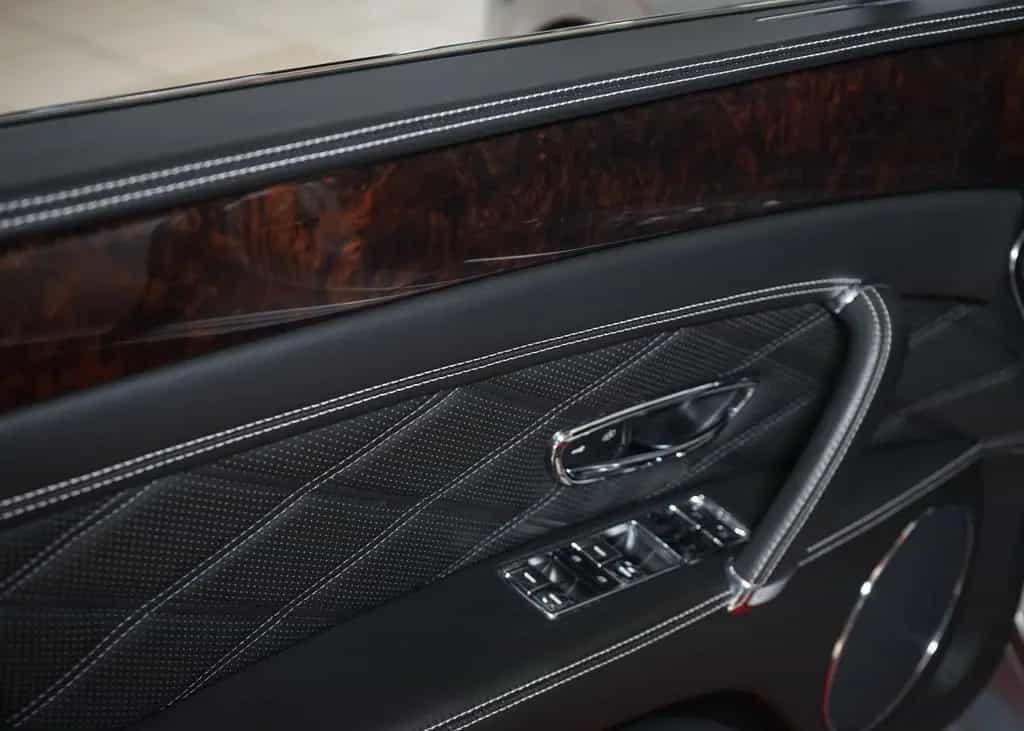 Bentley Flying Spur Mulliner v8 ACC Massage FondEntertai 03/2015-photo-16