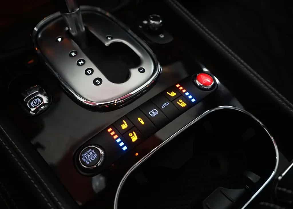 Bentley Flying Spur Mulliner v8 ACC Massage FondEntertai 03/2015-photo-29