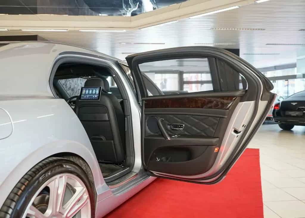 Bentley Flying Spur Mulliner v8 ACC Massage FondEntertai 03/2015-photo-39