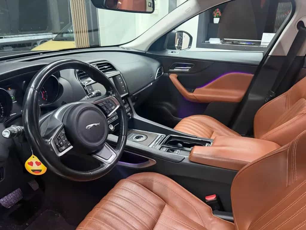 Jaguar F-Pace 2.0 D 240 CV AWD aut. Prestige 07/2018-photo-10