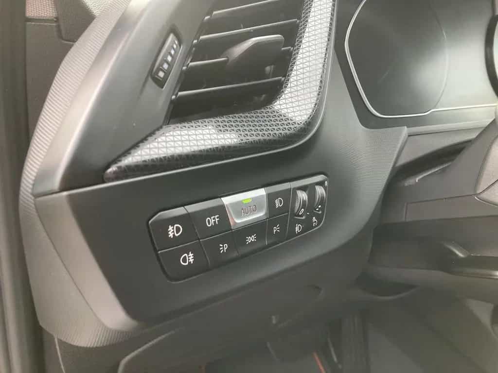 BMW 118 i SPORTLINE +LED+NAVI+KAMERA+TEMPOMAT+ 03/2020-photo-20