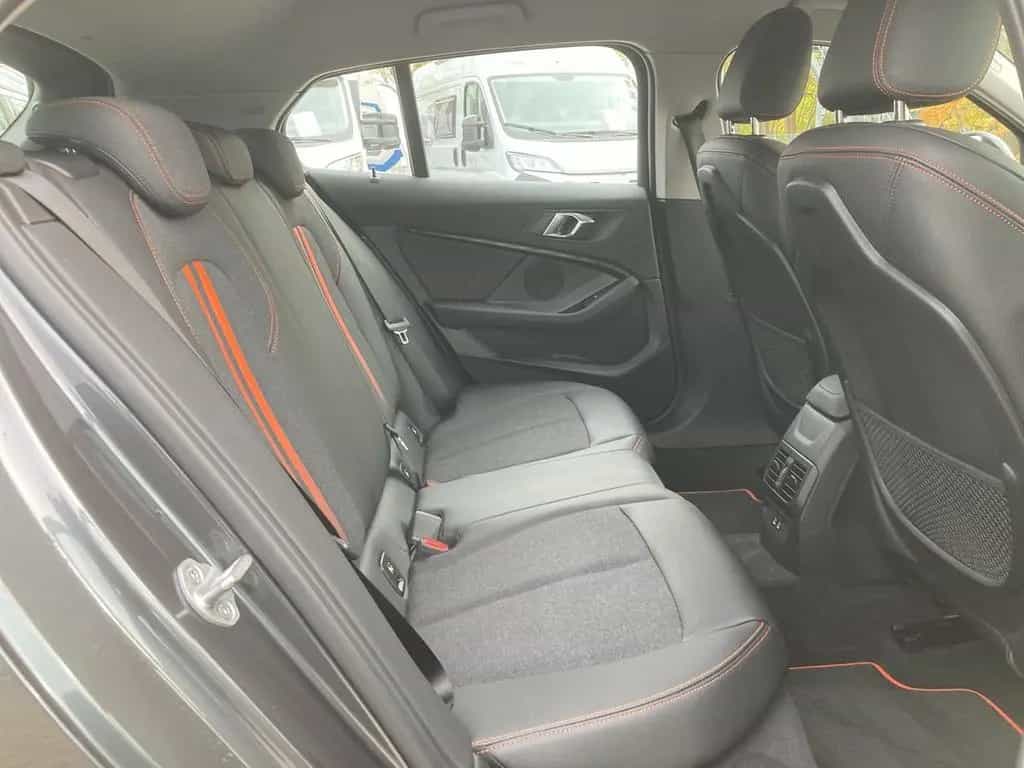 BMW 118 i SPORTLINE +LED+NAVI+KAMERA+TEMPOMAT+ 03/2020-photo-25