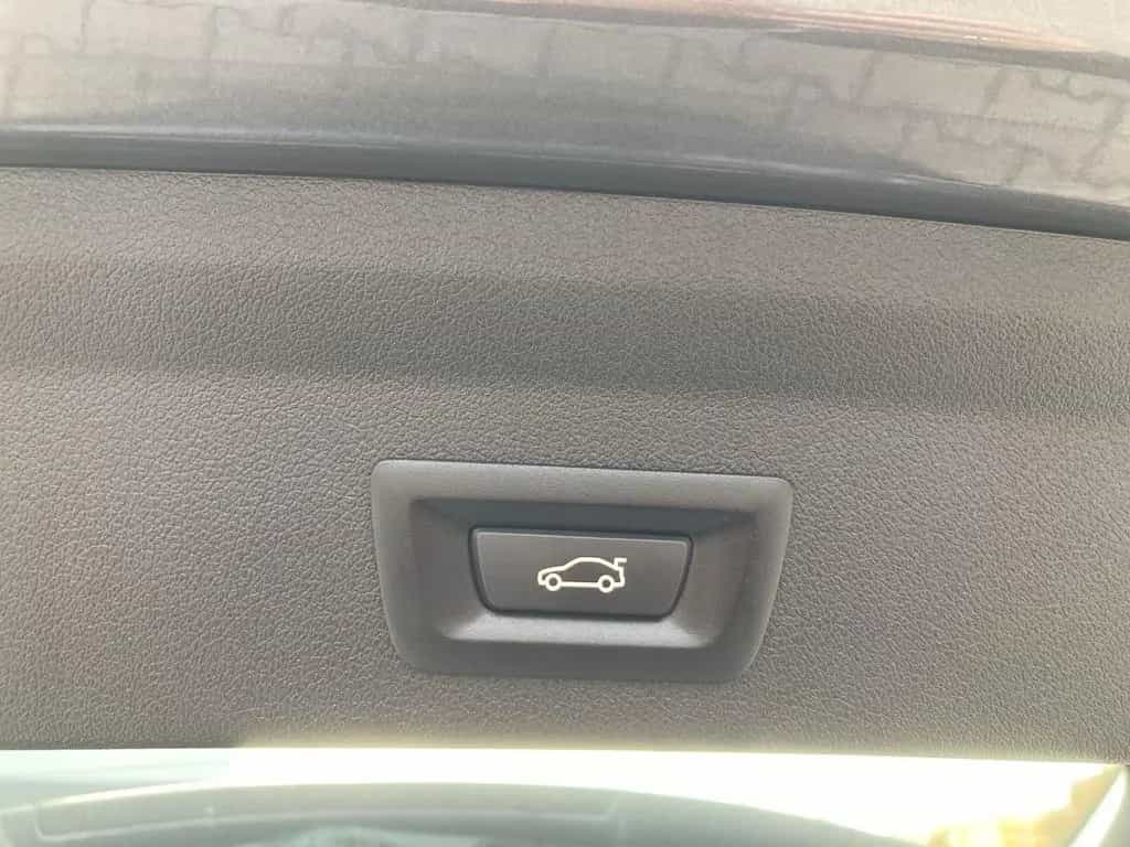 BMW 118 i SPORTLINE +LED+NAVI+KAMERA+TEMPOMAT+ 03/2020-photo-27