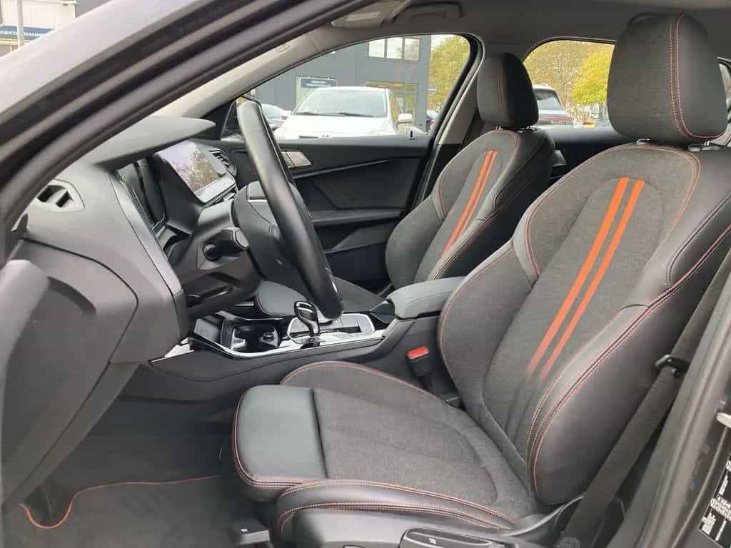 BMW 118 i SPORTLINE +LED+NAVI+KAMERA+TEMPOMAT+ 03/2020-photo-8