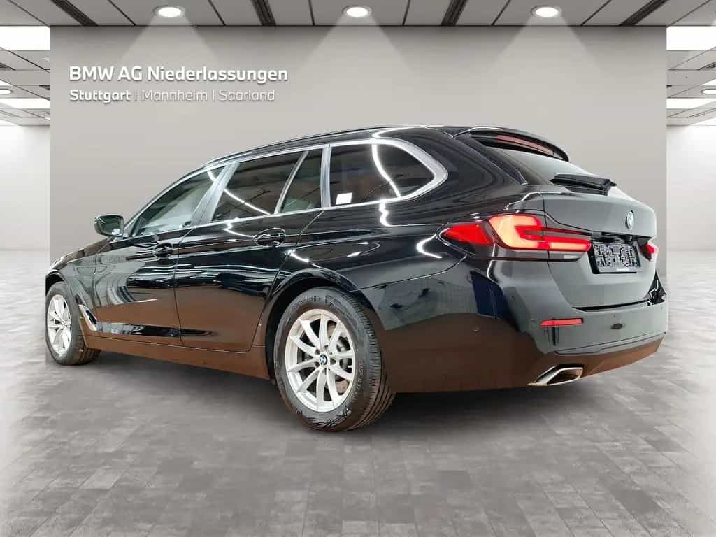 BMW 5 Series 520d xDrive Touring Standheizung Kamera HiFi 03/2023-photo-1