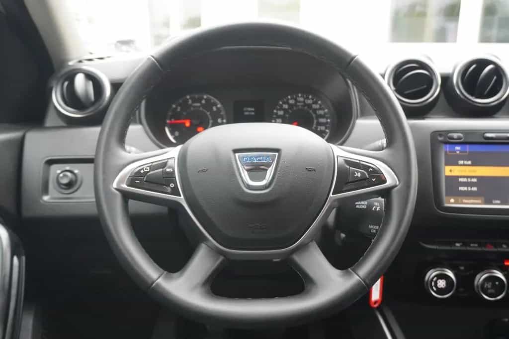 Dacia Duster TCe 125 Navi Kamera PDC Freisprechanlage 08/2018-photo-14