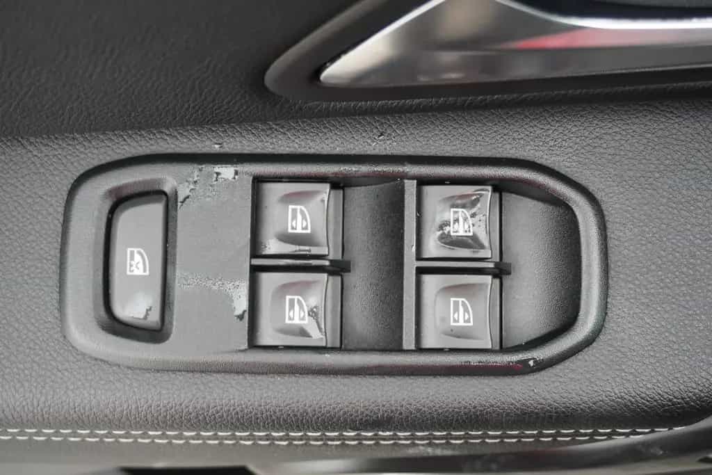 Dacia Duster TCe 125 Navi Kamera PDC Freisprechanlage 08/2018-photo-29