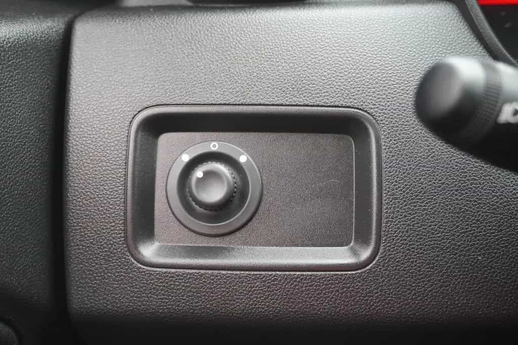 Dacia Duster TCe 125 Navi Kamera PDC Freisprechanlage 08/2018-photo-30