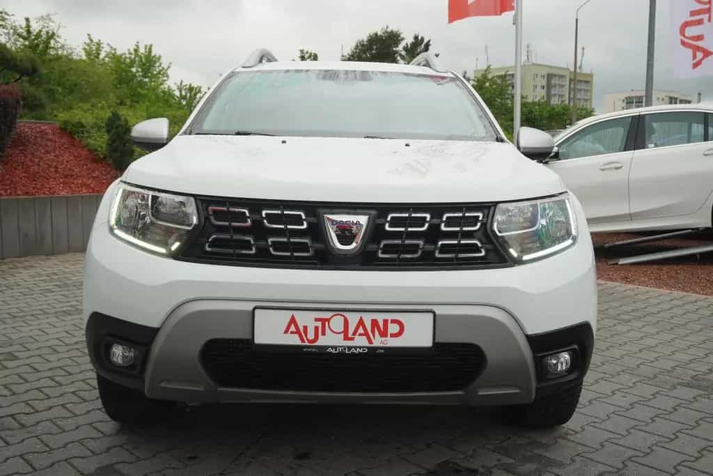 Dacia Duster TCe 125 Navi Kamera PDC Freisprechanlage 08/2018-photo-8