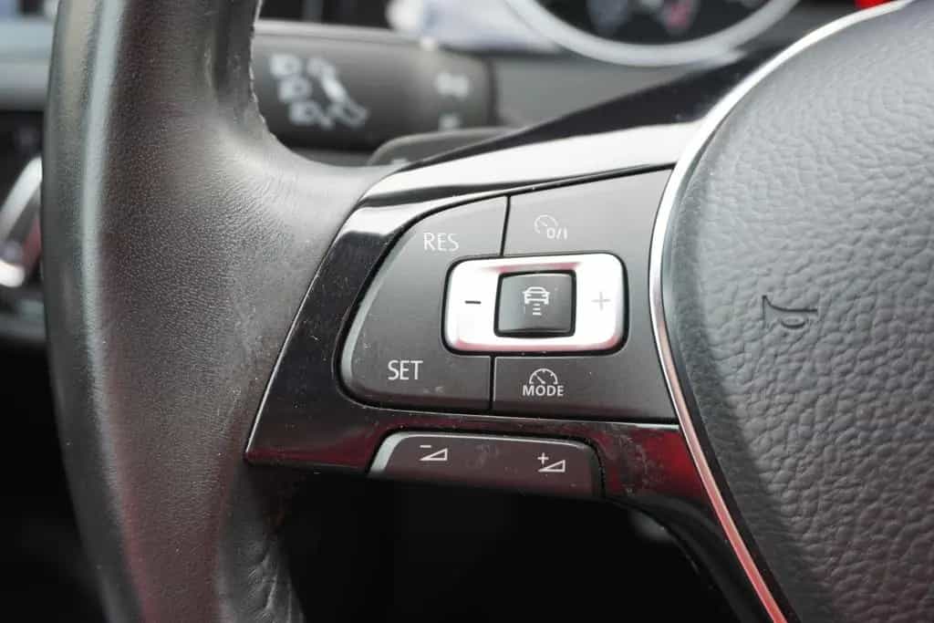 Volkswagen Golf VII Variant 1.5TSI Highline LED AHK Kamera 06/2018-photo-22