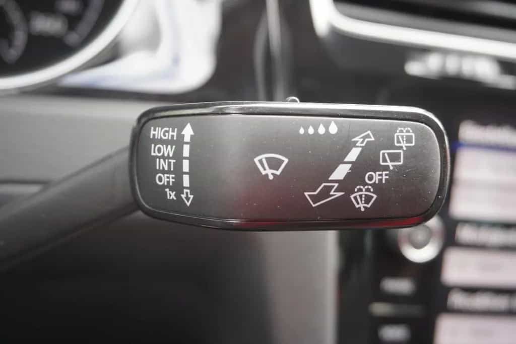 Volkswagen Golf VII Variant 1.5TSI Highline LED AHK Kamera 06/2018-photo-25