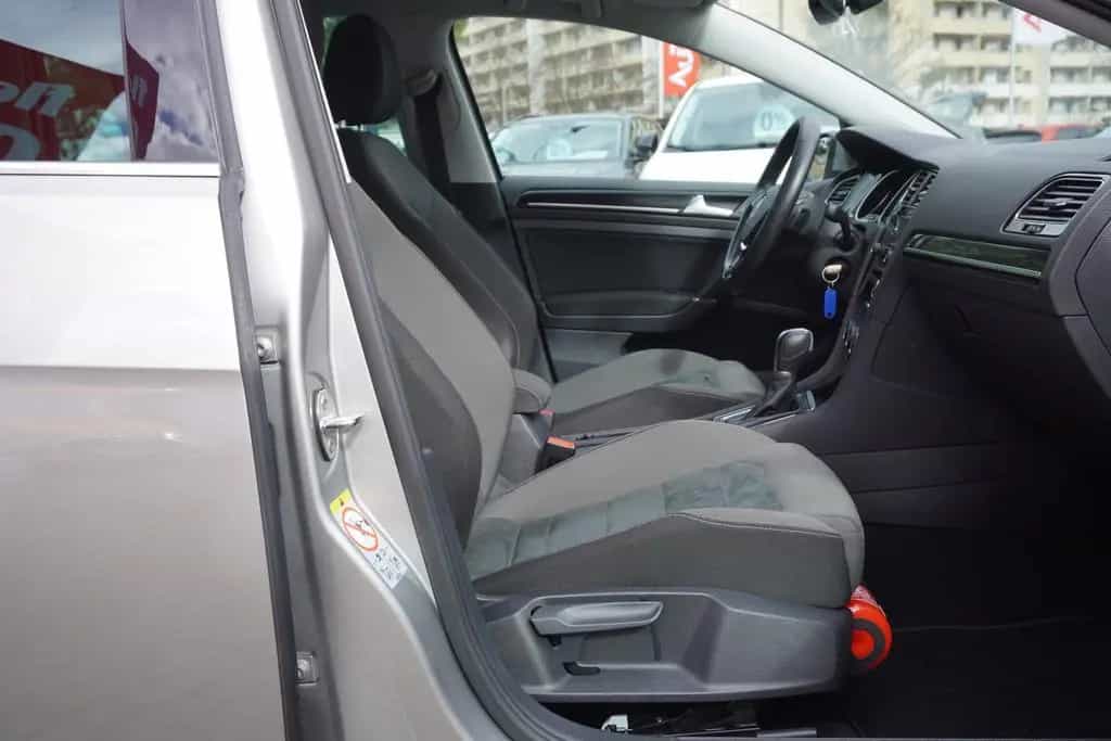 Volkswagen Golf VII Variant 1.5TSI Highline LED AHK Kamera 06/2018-photo-30