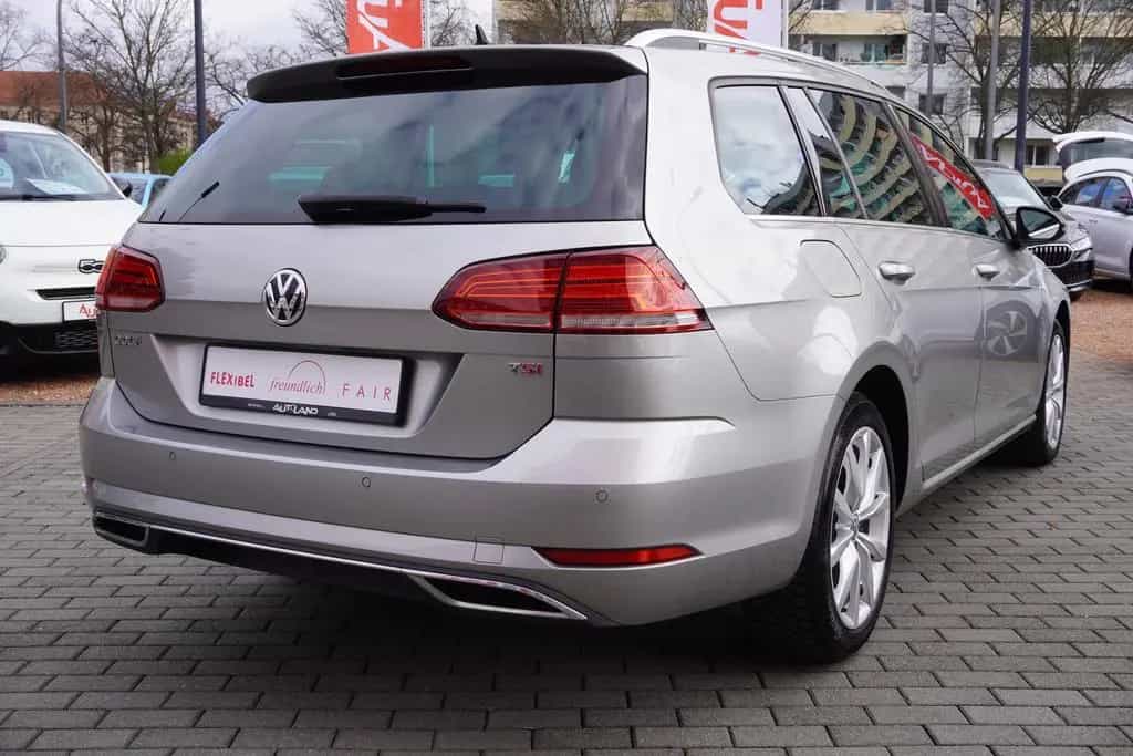 Volkswagen Golf VII Variant 1.5TSI Highline LED AHK Kamera 06/2018-photo-4