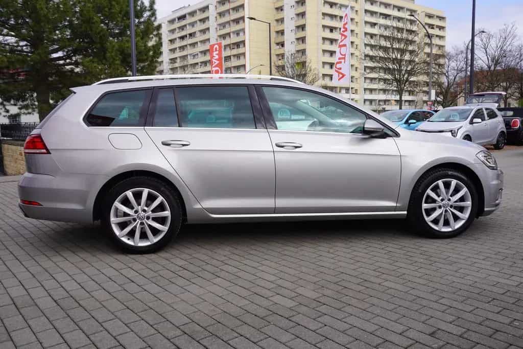 Volkswagen Golf VII Variant 1.5TSI Highline LED AHK Kamera 06/2018-photo-5
