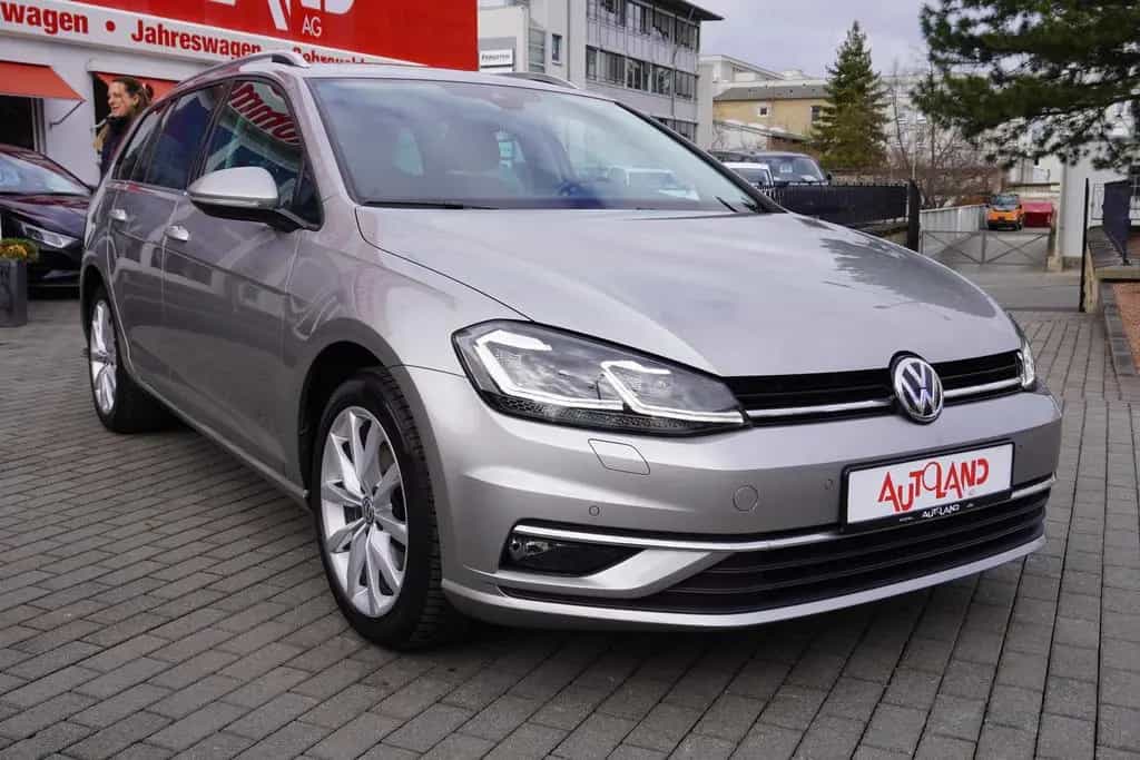Volkswagen Golf VII Variant 1.5TSI Highline LED AHK Kamera 06/2018-photo-6