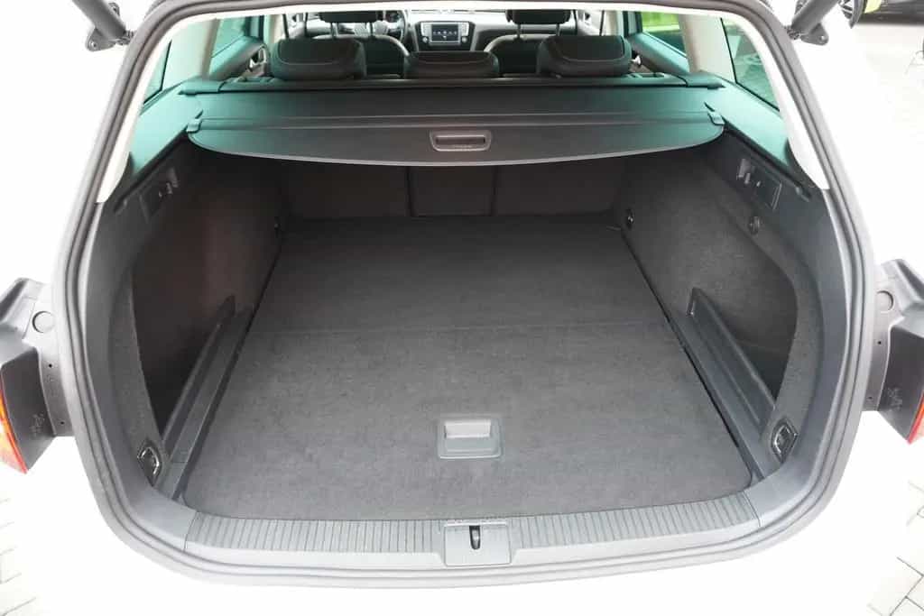 Volkswagen Passat Variant Passat 1.8 TSI Variant Highline LED ACC Tempomat 01/2017-photo-29