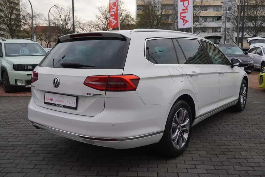 Volkswagen Passat Variant Passat 1.8 TSI Variant Highline LED ACC Tempomat 01/2017-photo-5
