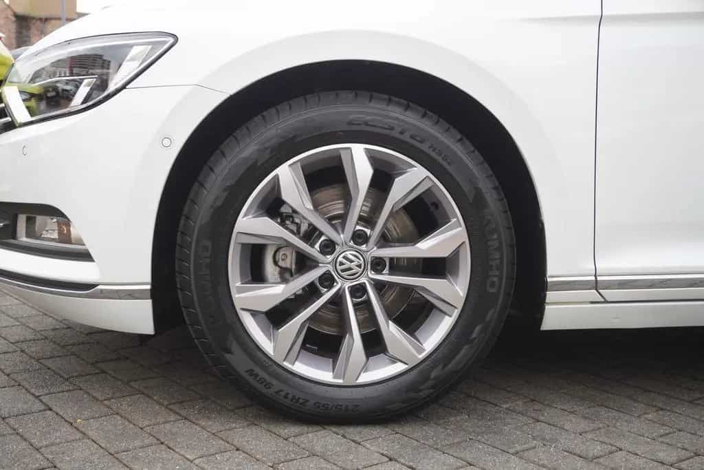 Volkswagen Passat Variant Passat 1.8 TSI Variant Highline LED ACC Tempomat 01/2017-photo-9