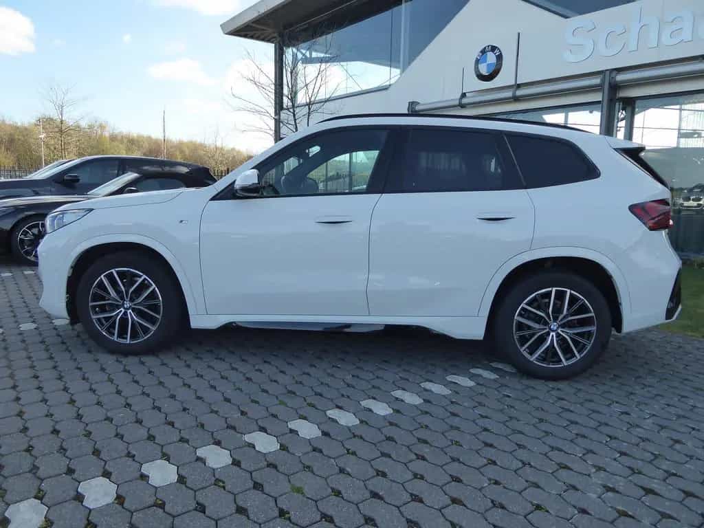 BMW X1 sDrive18d M-Sport 18°M LMR A-LED SHZ NAV 06/2023-photo-1