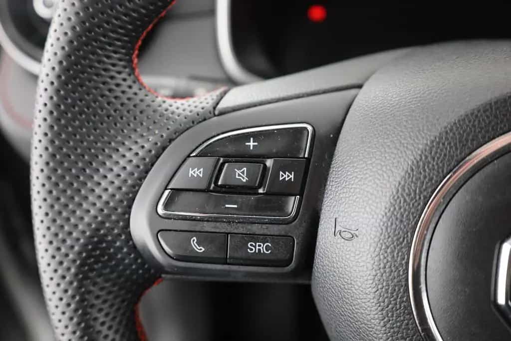 MG ZS 1.0 T-GDI Luxury Aut. LED Navi 360° 05/2024-photo-14