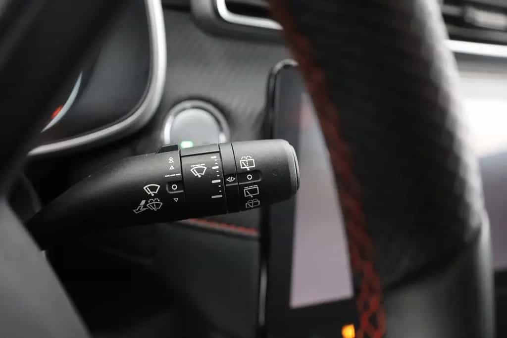 MG ZS 1.0 T-GDI Luxury Aut. LED Navi 360° 05/2024-photo-17