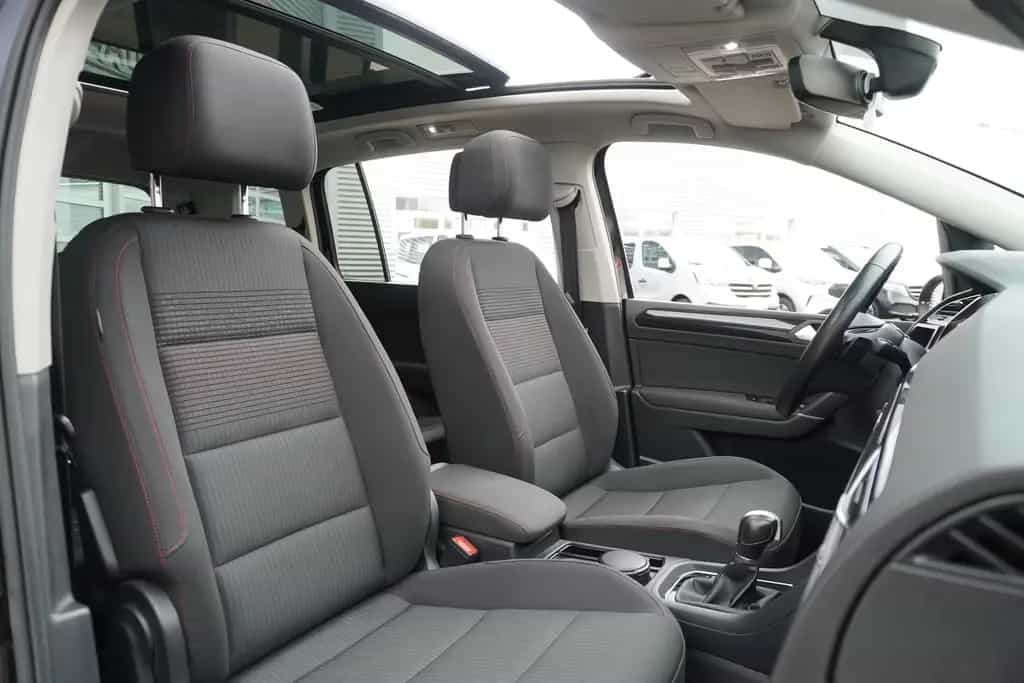 Volkswagen Touran 1.4 TSI DSG Sound LED AHK Navi 7-Sitzer 03/2018-photo-22