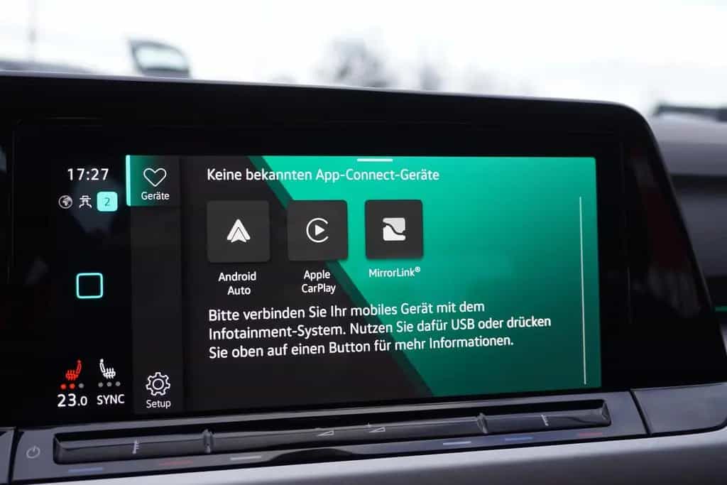 Volkswagen Golf VIII 2.0 TDI Life DSG LED Navi Standheizung 09/2020-photo-15