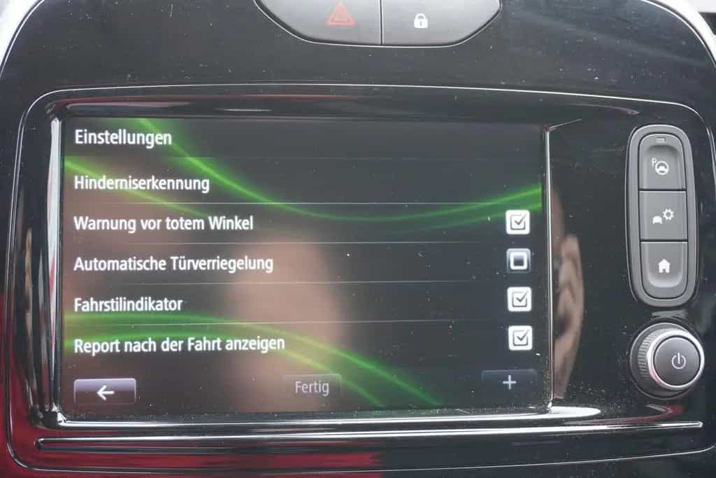 Renault Captur 1.3 TCE Navi Kamera Totwinkel Sitzheizung 05/2019-photo-16
