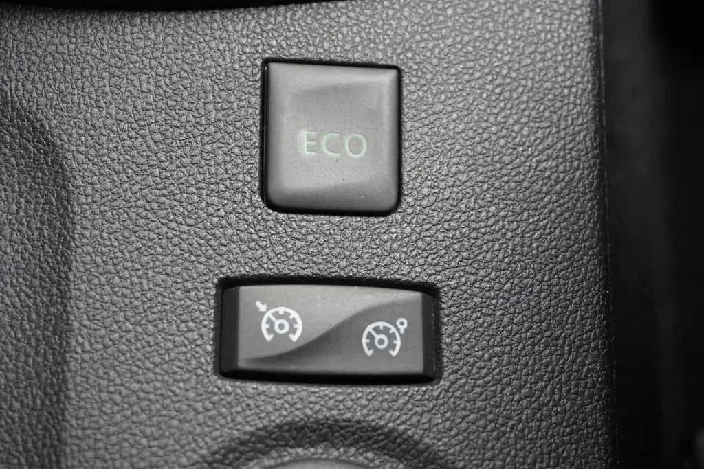 Renault Captur 1.3 TCE Navi Kamera Totwinkel Sitzheizung 05/2019-photo-20
