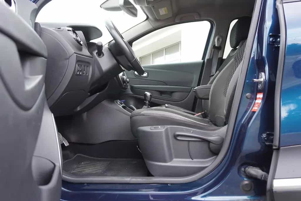 Renault Captur 1.3 TCE Navi Kamera Totwinkel Sitzheizung 05/2019-photo-29